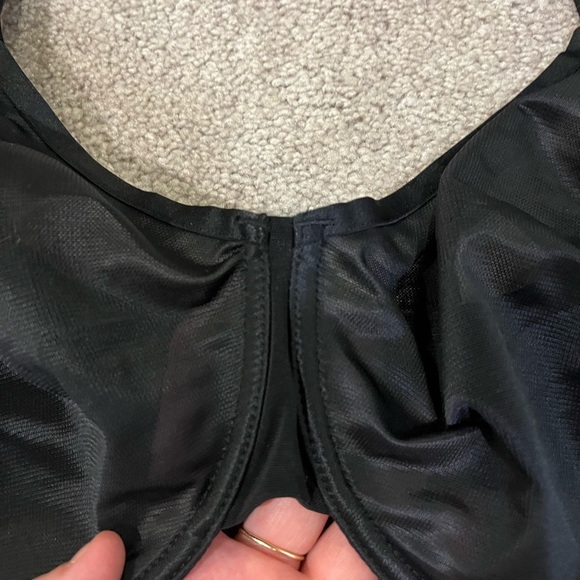 Soma Unbelievable Minimizer Bra - Picture 5 of 10